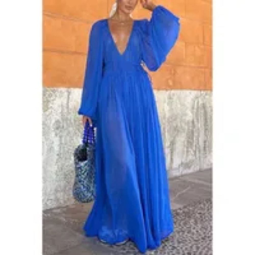 Elegant Blue Maxi Dress